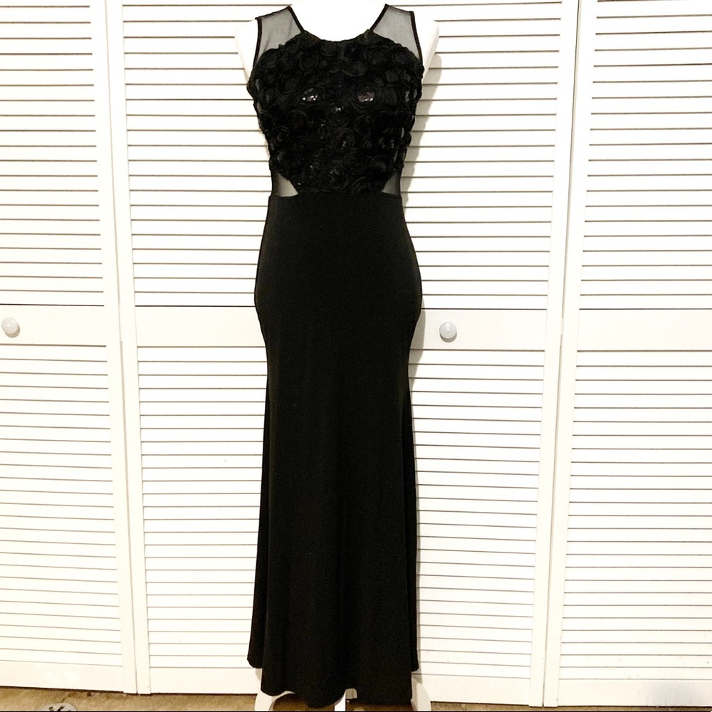 Long black dress